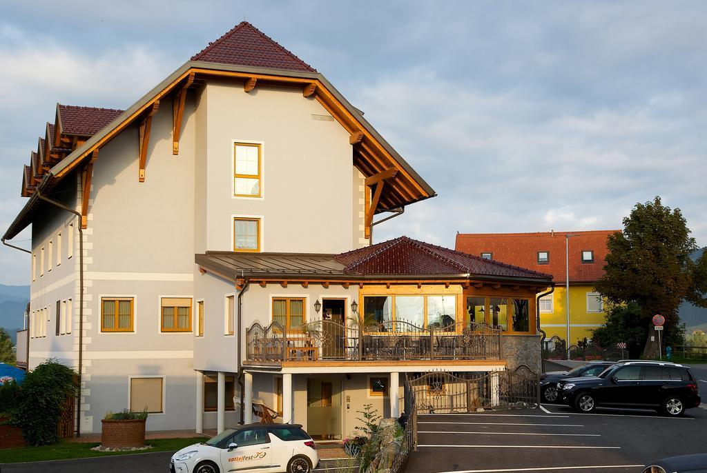 Hotel Restaurant Perschler Rattenberg  Экстерьер фото